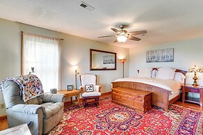 Tallassee Family Home w/ Stunning Smoky Mtn Views