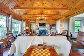 Tallassee Family Home w/ Stunning Smoky Mtn Views