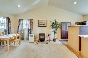 Cozy Clearwater Apartment - Hike, Fish & Explore!