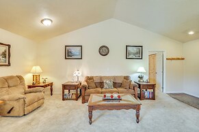 Cozy Clearwater Apartment - Hike, Fish & Explore!