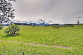 Cozy Clearwater Apartment - Hike, Fish & Explore!