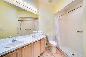 14 Mi to Universal Studios: Central Orlando Home