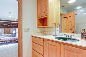Rogers Cabin on 17 Acres w/ Wraparound Deck!