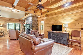 Rogers Cabin on 17 Acres w/ Wraparound Deck!