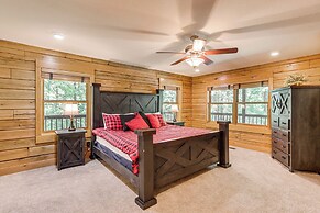 Rogers Cabin on 17 Acres w/ Wraparound Deck!