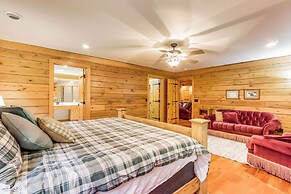 Rogers Cabin on 17 Acres w/ Wraparound Deck!