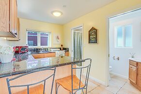 Charming Santa Cruz Studio w/ Private Hot Tub