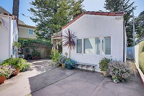 Charming Santa Cruz Studio w/ Private Hot Tub