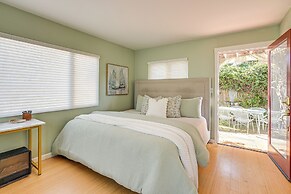 Charming Santa Cruz Studio w/ Private Hot Tub