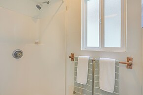 Charming Santa Cruz Studio w/ Private Hot Tub