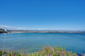 Charming Santa Cruz Studio w/ Private Hot Tub