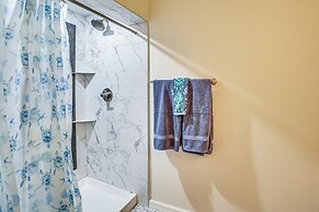 Scenic Studio on Lake Desoto w/ Patio!