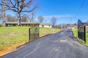 Charming Smokies Home Near National Park!