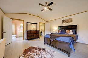 Charming Smokies Home Near National Park!