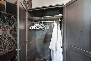 Saloon-style Prosser Loft in WA Wine Country!