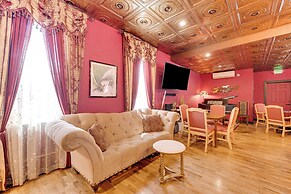 Saloon-style Prosser Loft in WA Wine Country!