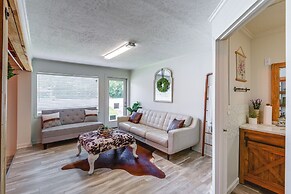 Quaint Greenbrier Apartment < 24 Mi to Nashville