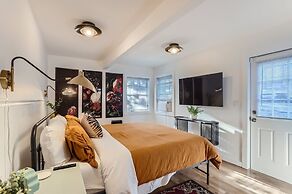 Nederland Mountain Haven 3 Bedroom Bungalow by RedAwning