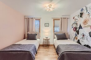 Nederland Mountain Haven 3 Bedroom Bungalow by RedAwning