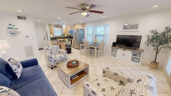 Sandpiper Cove 1086 2 Bedroom Condo by RedAwning