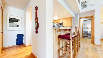 Snowcreek V #874 3 Bedroom Condo by RedAwning