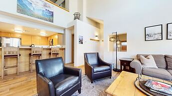 Snowcreek V #874 3 Bedroom Condo by RedAwning