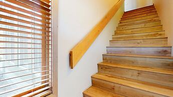 Snowcreek V #874 3 Bedroom Condo by RedAwning