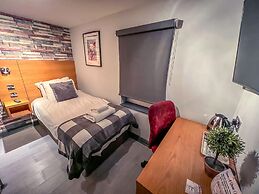 No. Twenty Hotel & Bar