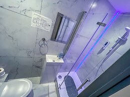 No. Twenty Hotel & Bar