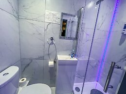 No. Twenty Hotel & Bar