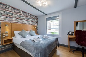 No. Twenty Hotel & Bar