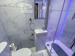 No. Twenty Hotel & Bar