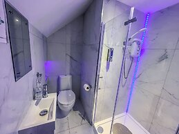 No. Twenty Hotel & Bar