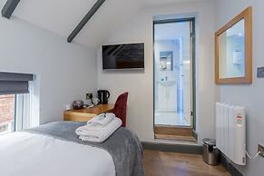No. Twenty Hotel & Bar