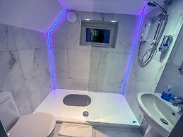 No. Twenty Hotel & Bar