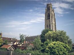 No. Twenty Hotel & Bar