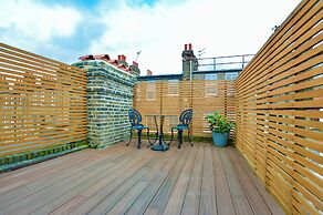 Split Level Studio at West Hampstead