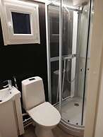 Old Pine Husky Lodge