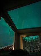 Old Pine Husky Lodge