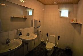 Old Pine Husky Lodge