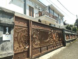 Hotel Cigadung Holiday Syariah