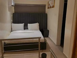 1 bedroom penthouse on the beach ikate