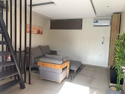 1 bedroom penthouse on the beach ikate