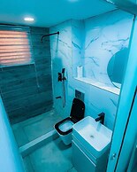 1 bedroom penthouse on the beach ikate
