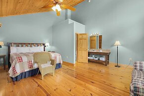 Lodge at Tellico
