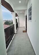 Beautiful Quiet & Cozy  Close to Highway