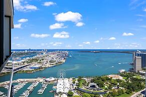 Lux Condo with Stunning Miami Views