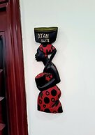 Charming Quiet & Cozy Close to Highway