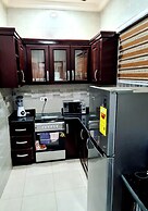 Charming Quiet & Cozy Close to Highway