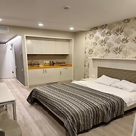 Epica Luxury Suit